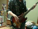 ベースで【巡音ルカ】の『ダスト』を弾いてみた。