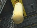 STS-132 アトランティス 外部燃料タンクと固体燃料ブースターの結合作業