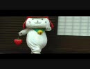 ひこにゃん　苺を持ってうきうき！　10.04.13