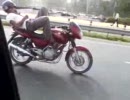 間違ったバイクの乗り方