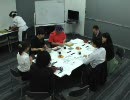 スピッツ×ねづっち 宣伝会de謎かけ“カレー南蛮謎かけ”編
