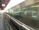 223系新快速が高速で通過していきました。