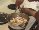 芋の炒め物を作ります。