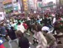 驚異的人数でハレ晴レユカイを踊るoff in 秋葉原(Part1) 4/8 秋葉原中央...