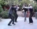 【宮崎吐夢】アメリカ人に「mini mini chimpo」を躍らせてみた