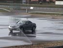 メルセデスＳＬＫで１４歳がドリフト