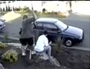スコップで、人間の頭を全力でブン殴ってみた。