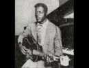 Blind Willie Johnson - God Moves On The Water