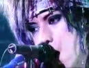 黒夢 aimed  blade  at  you