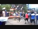 【インドネシアのサッカー】試合終了後の乱闘【熱狂的サポーター】