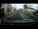 歩道の子供が道路側に転んだ！