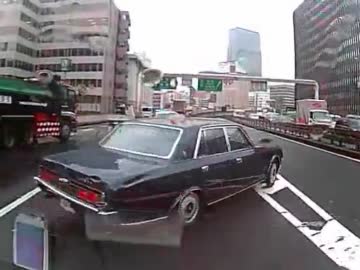 ドライブレコーダー