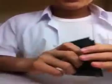 遊戯王きもオタプレイング講座 手をグーにして置く編