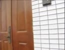 女の家に勝手に忍びこむ