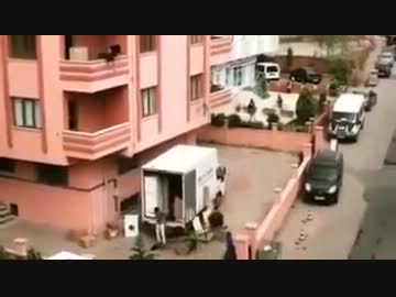 トルコの凄い引っ越し屋？