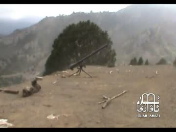 【アフガン】　無反動砲を使い敵基地に攻撃、双方撃ち合いに