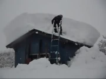 2012/1/29屋根の雪下ろし