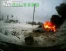 スリップしてきた対向車と激突あっという間に爆発炎上