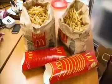 マックのポテトの量がメニュー表示より少ない件について。