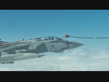 リビア飛行禁止空域へ向かう英空軍トーネード GR.4
