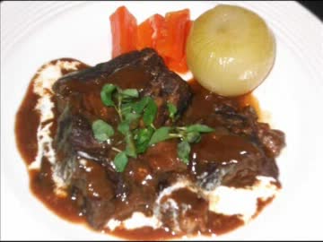 【柔らか】牛肉の赤ワイン煮【作ってみた】