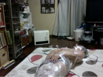 【ニコ生】サランラップでグルグル巻き中に家族