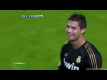 クリスティアーノ・ロナウド　足裏でスーパーゴール！