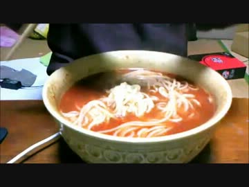 2012年３月１１日　カツヒコの徳島ラーメンとペヤング大盛り焼きそば