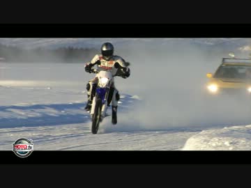 EXTREME 258 KM H SUR LA GLACE   MATCH PORSCHE GT3 RS FACE A YAMAHA YZF 1000 R1