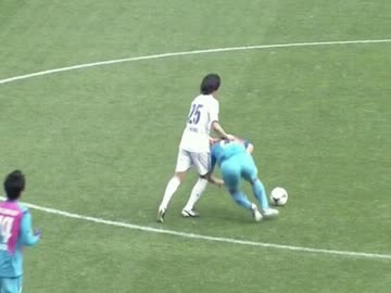 【サッカー】中村俊輔の膝蹴り【Jリーグ】
