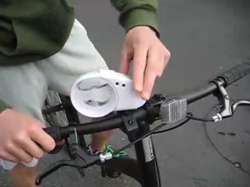 【発電】 自転車で風力発電