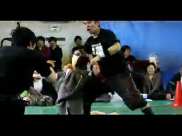 ダッチワイフ(？)とプロレス