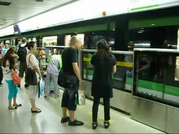 上海の地下鉄は危ない！