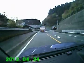 追いつかれた車両の義務違反