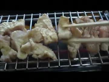ただホルモンを焼いてビールを飲む