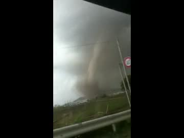 【神回避】2012/05/06 つくば 竜巻