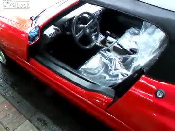 BMWのドアの開き方がカッコイイ