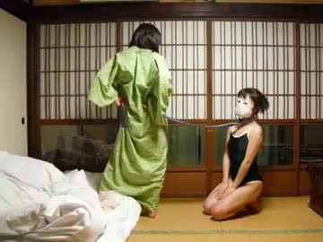 【酒】スク水で好きな曲にノッてみたかった【怖い】