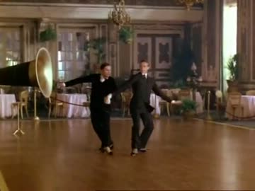 ヴァレンティノ　ダンス練習シーン