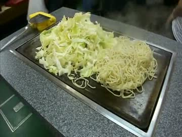 超盛やきそば一人前。