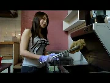 台湾の爆乳フライドチキン屋