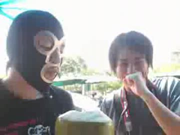 暗黒放送Ｐ　横山緑、タイで、｢偶然｣　ひろゆき　に会う