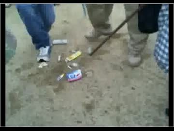 【在特会】 ロート製品を集団で踏み潰し民度の低さをアピール