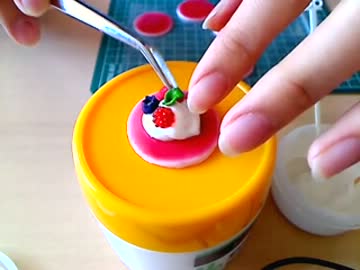 【イチゴババロア】粘土でお菓子