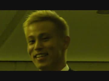 豪州からの帰国便で日本代表選手が機内を一周あいさつ