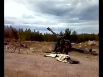 フィンランド軍砲兵の弾幕