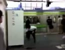 電車から降りてオロナミンCを買って戻ってくる挑戦
