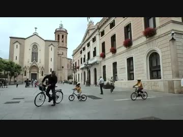 「街中の広場で突然○○してみた」　Som Sabadell flashmob