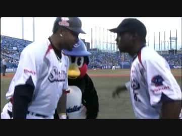 120704 バレンティン5打数4安打3HR8打点