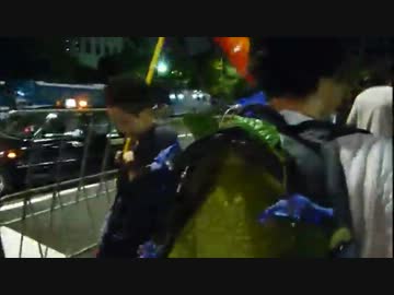 日本政府「デモ隊ども、今回は本気で隔離してやったぜ！」